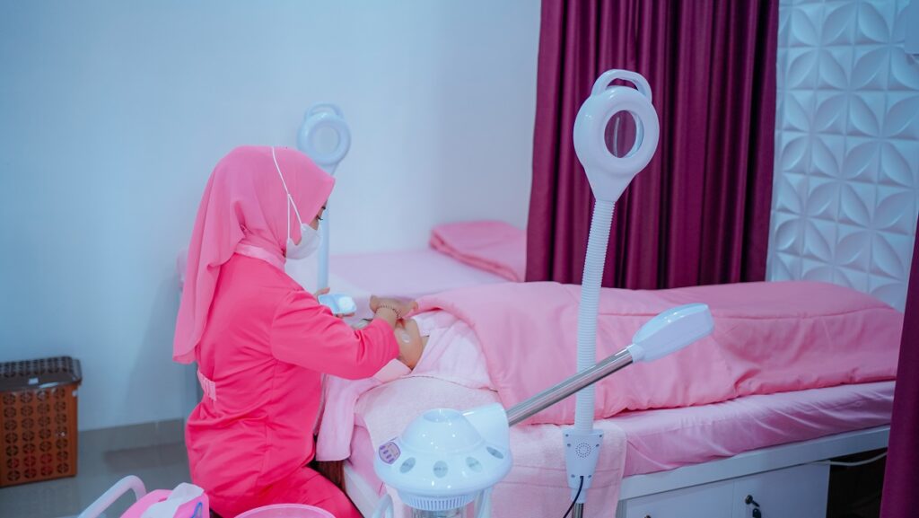 Ini Perbedaan Klinik Kecantikan dan Rumah Cantik yang Perlu Dipahami